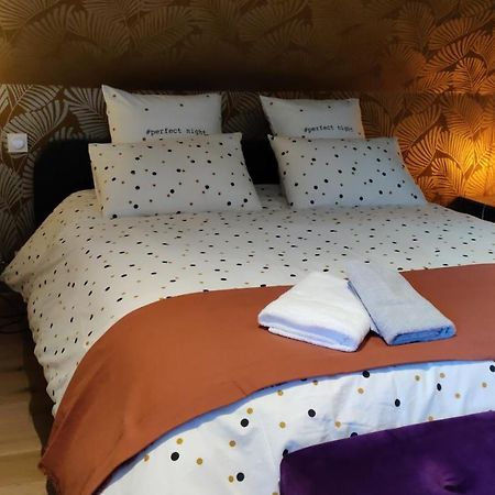 Les Coquelicots - Chambre Lea Houdan Екстер'єр фото